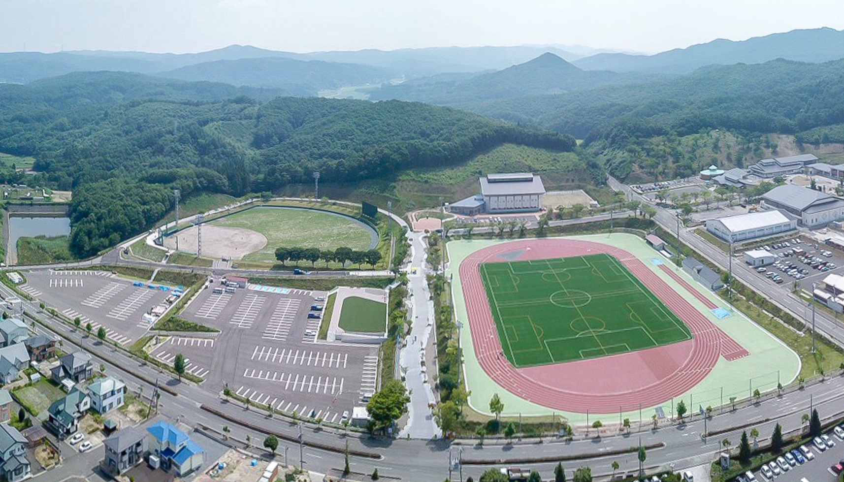 スポーツ公園全景写真